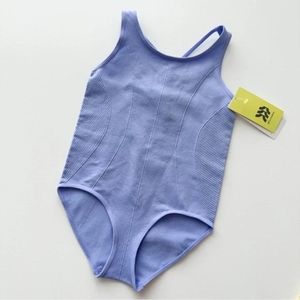 All In Motion Girl’s Light Purple Seamless Leotard Sz 14/16 NWT